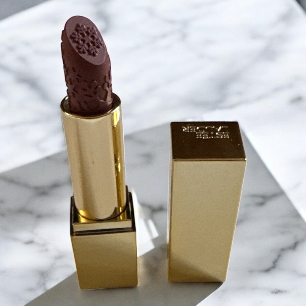 Estee Lauder Gold Lipstick - Deep Brown